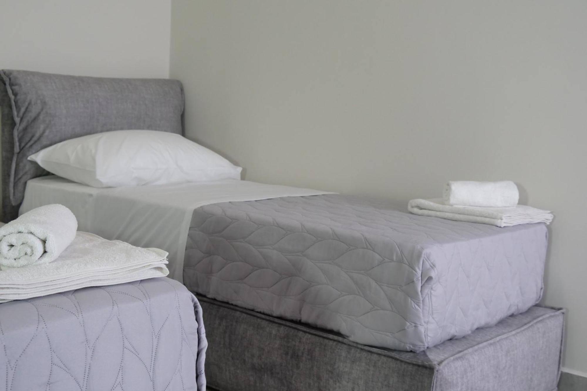 Stay-Five Rooms & Apartments Шкодер Экстерьер фото