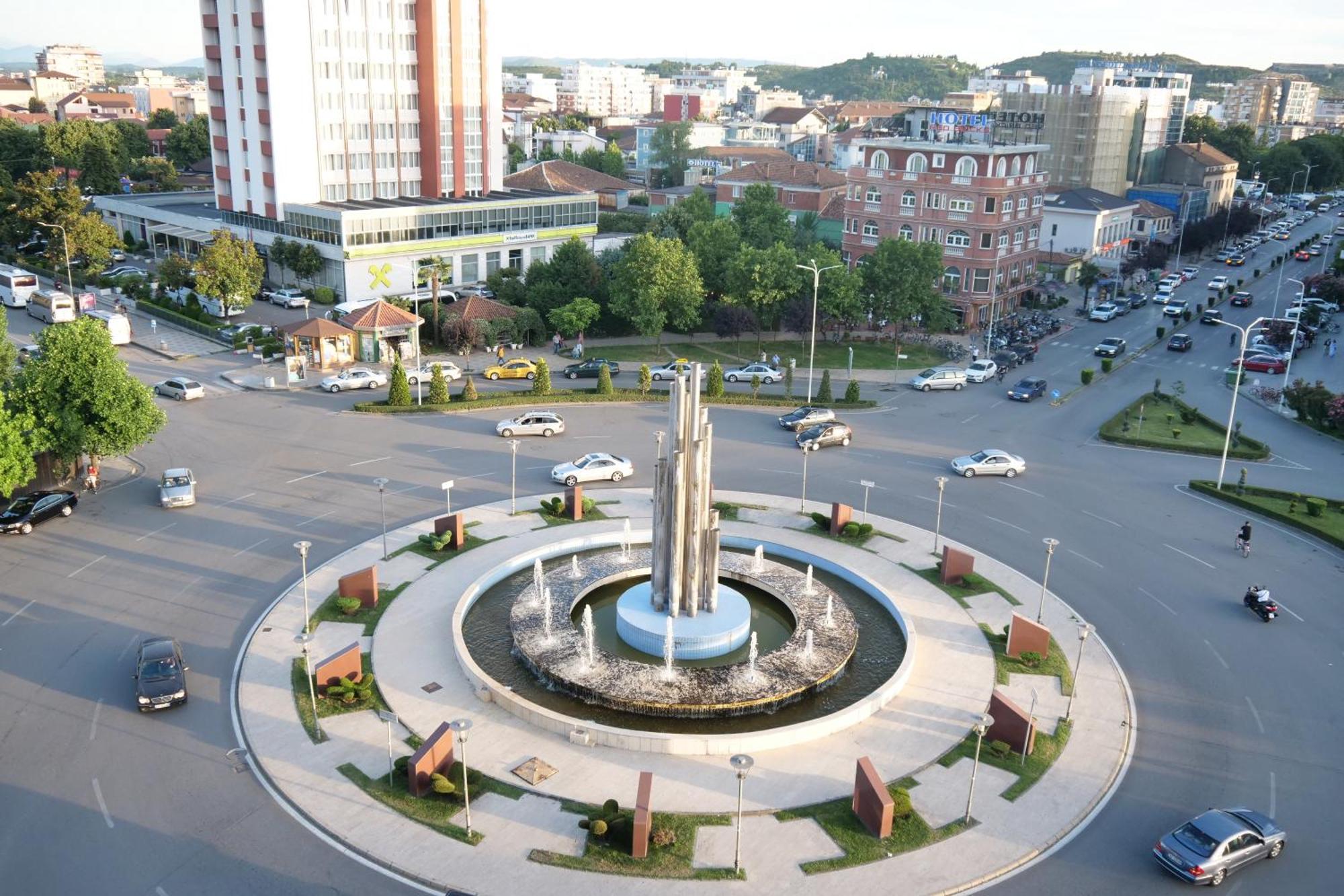 Stay-Five Rooms & Apartments Шкодер Экстерьер фото