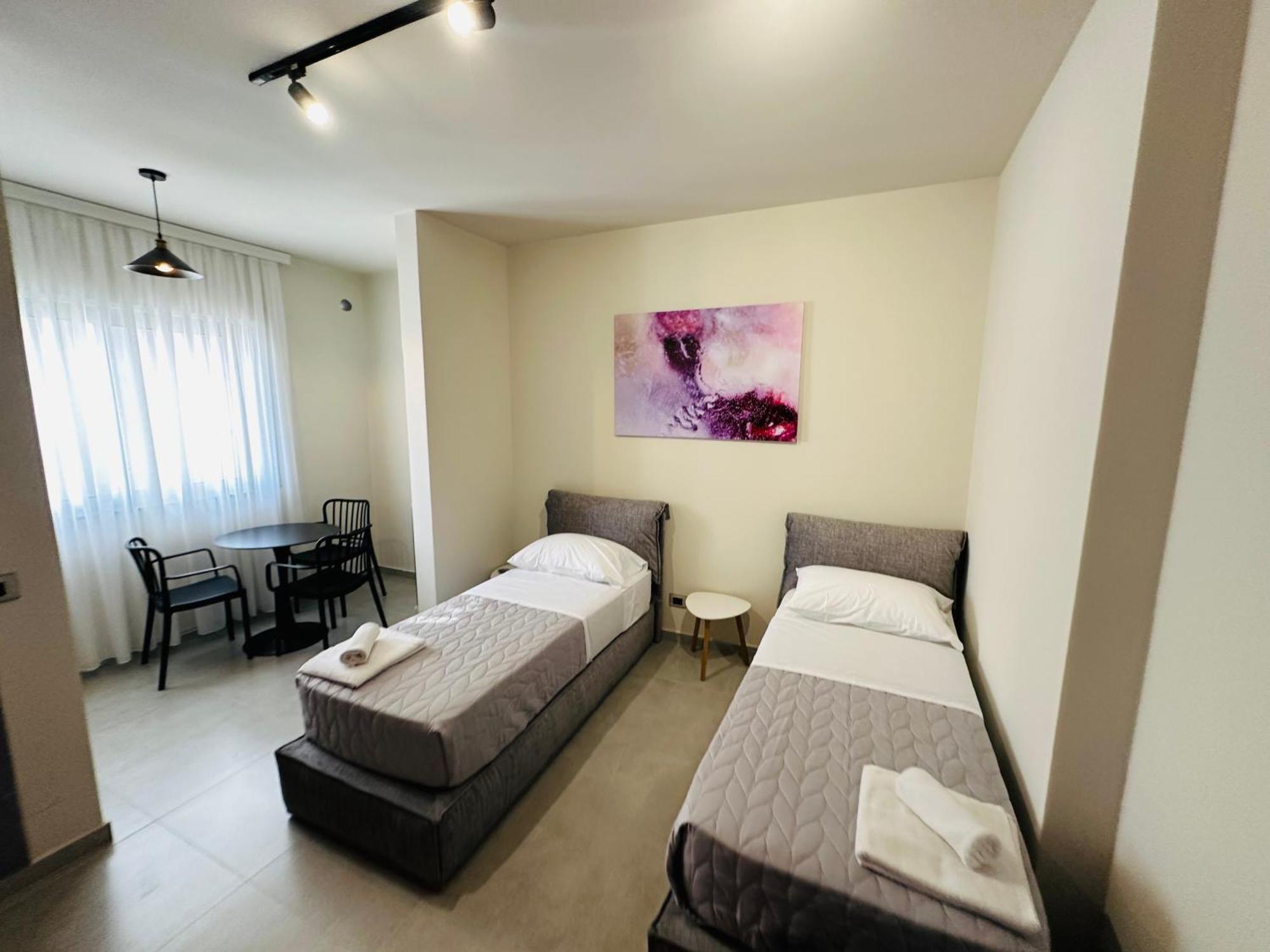 Stay-Five Rooms & Apartments Шкодер Экстерьер фото