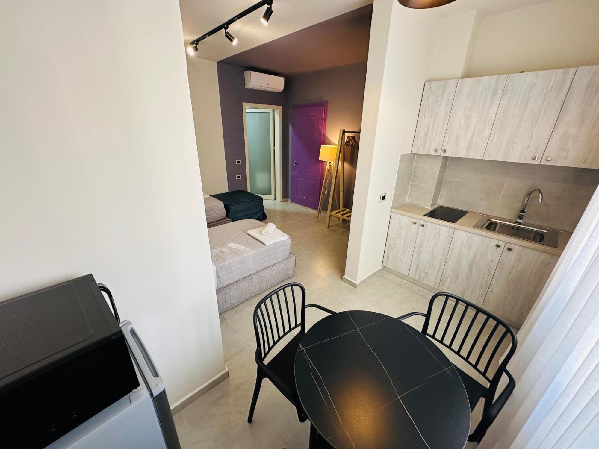 Stay-Five Rooms & Apartments Шкодер Экстерьер фото