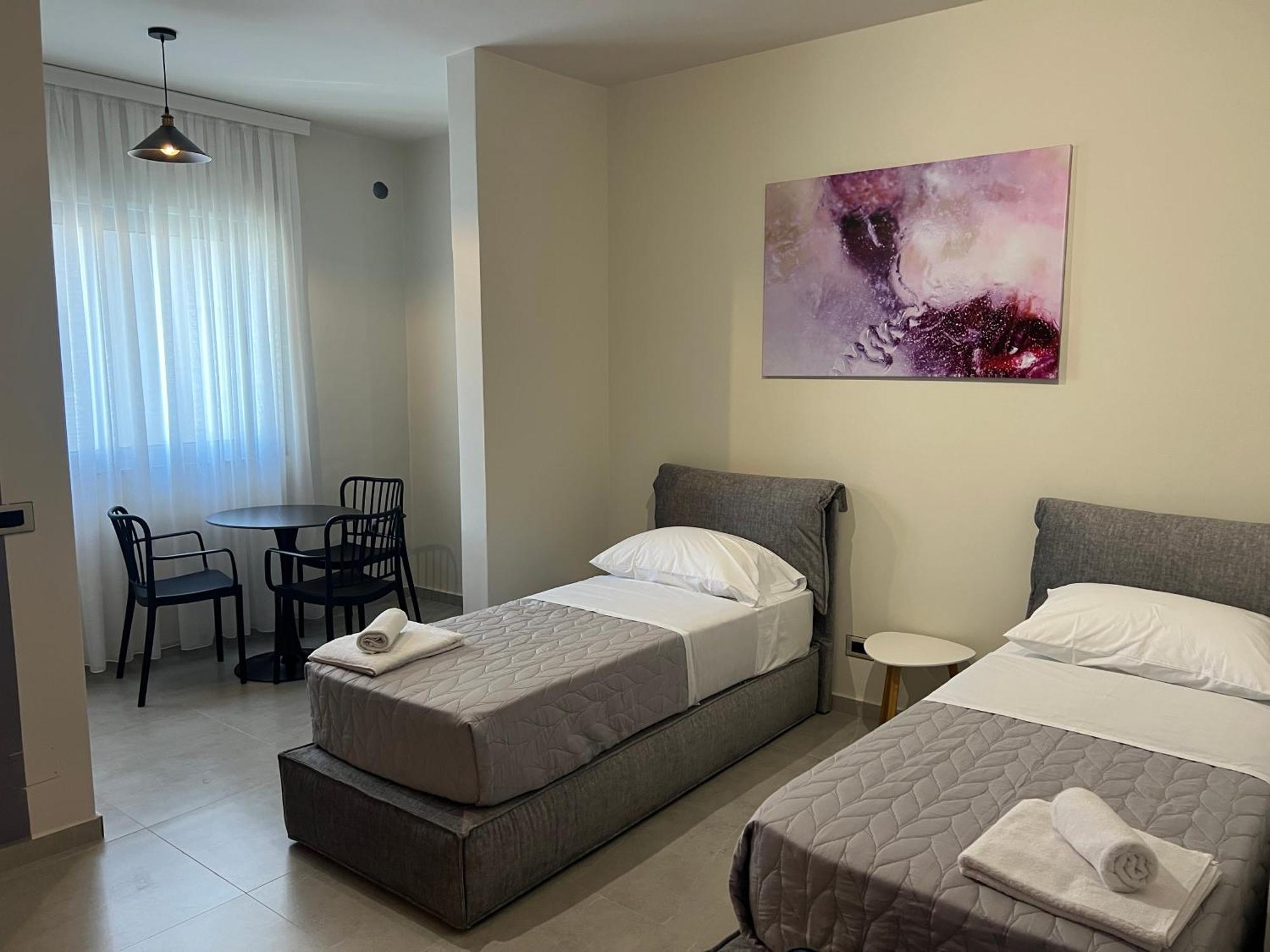 Stay-Five Rooms & Apartments Шкодер Экстерьер фото