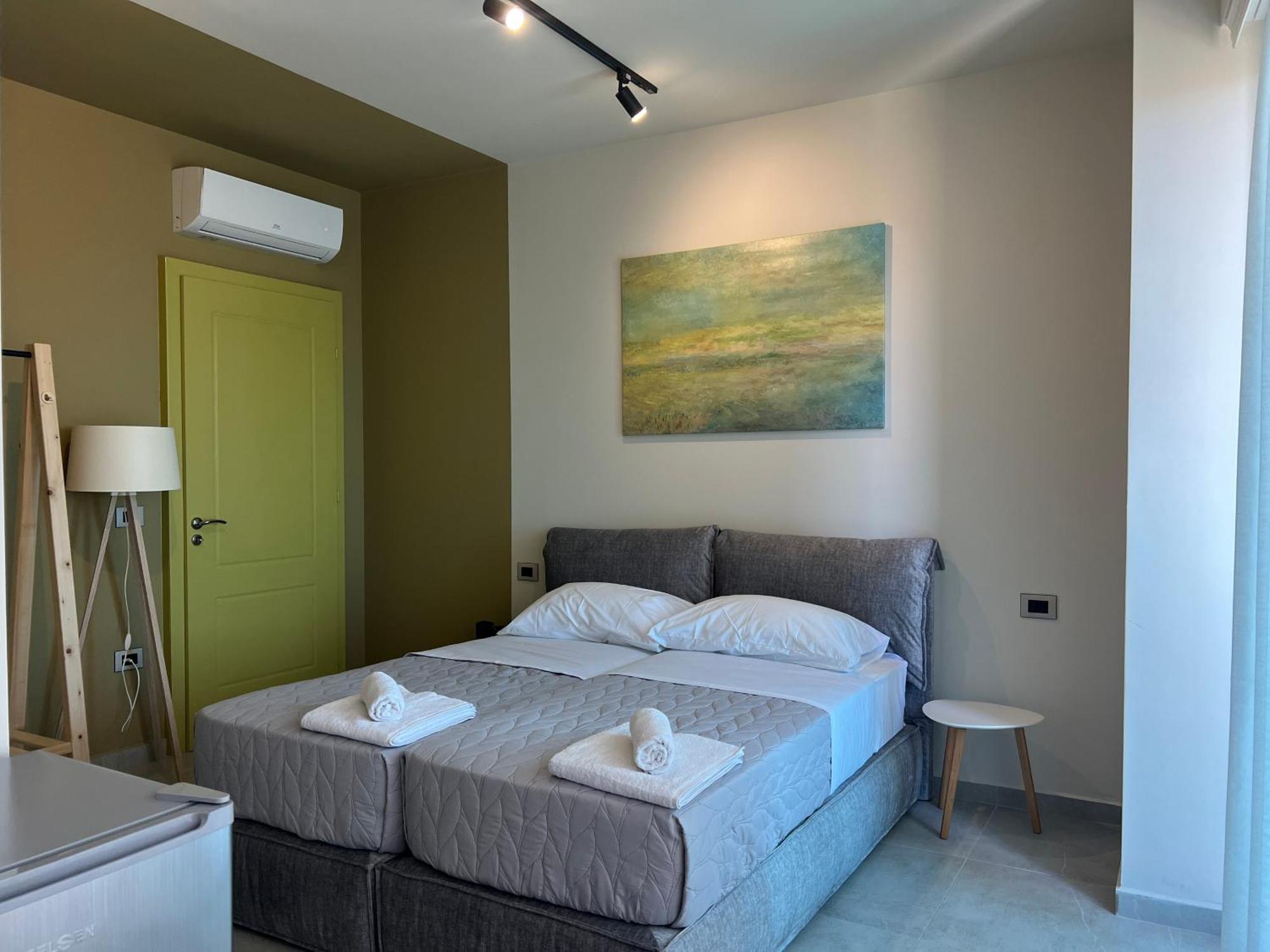Stay-Five Rooms & Apartments Шкодер Экстерьер фото