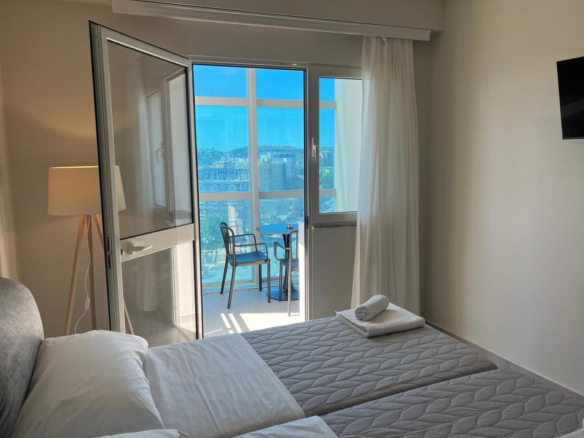Stay-Five Rooms & Apartments Шкодер Экстерьер фото