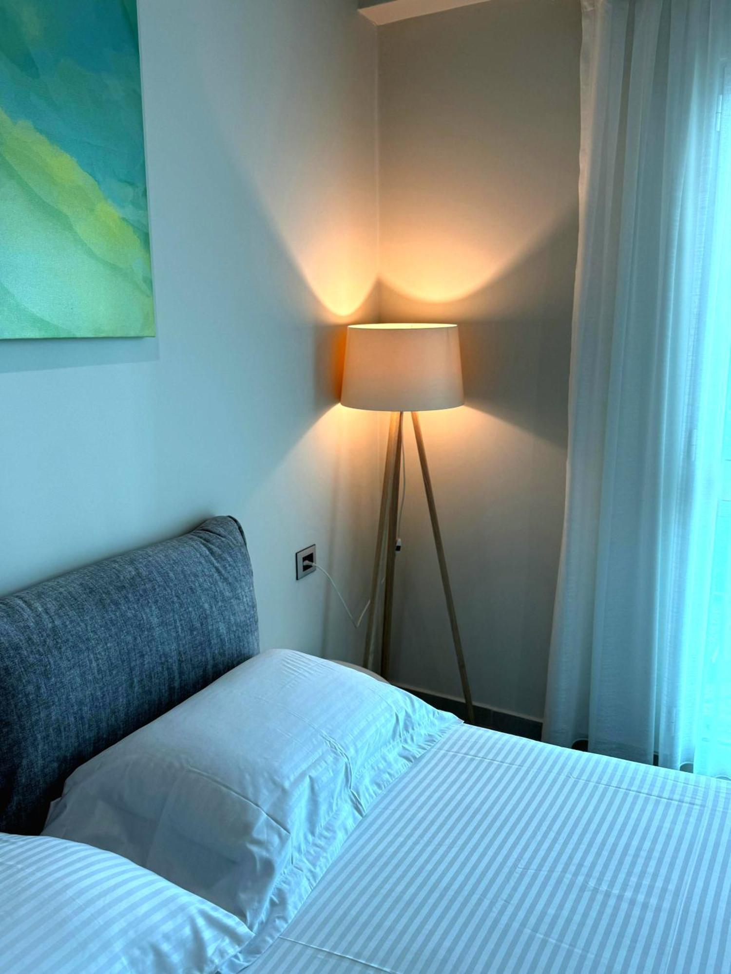 Stay-Five Rooms & Apartments Шкодер Экстерьер фото